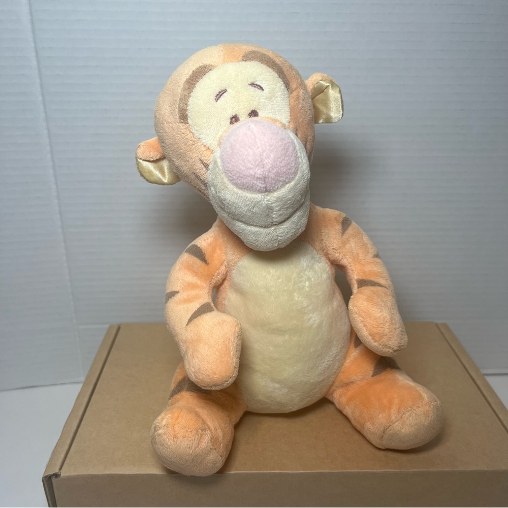 Disney Tigger Plush Baby Winnie the Pooh Toy Infant Rattle Crinkle Soft 6.5”